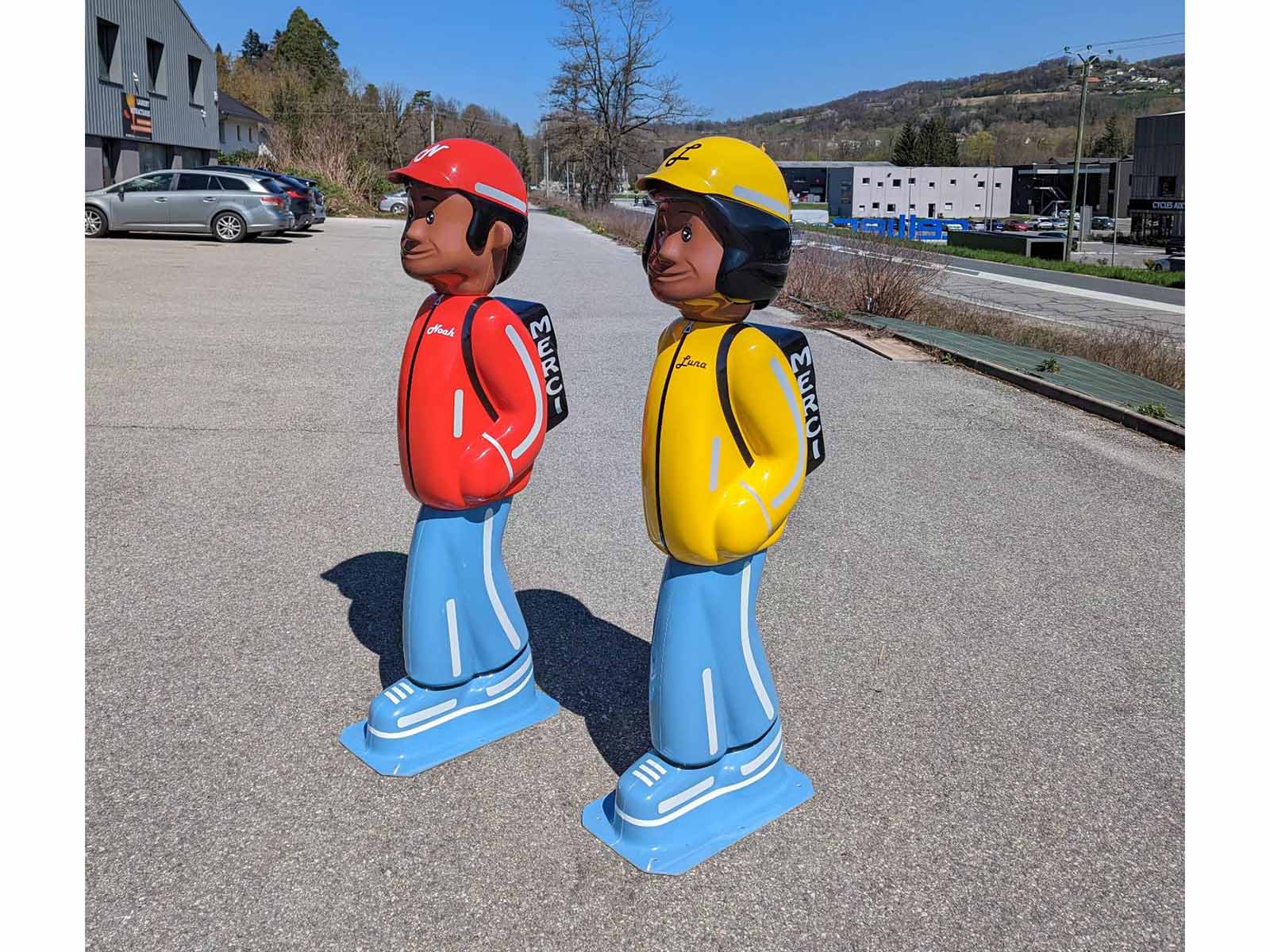 Figurine de signalisation routière pour la protection des enfants aux abords des écoles du monde